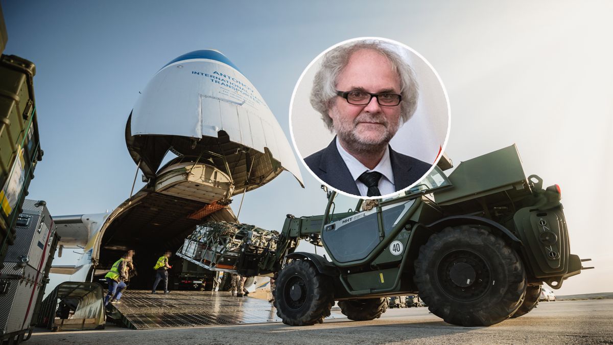 Polscy dyplomaci z Sudanu: Michał Murkociński (na zdj.) i konsul Stanisław Guliński zostali ewakuowani z Kraju