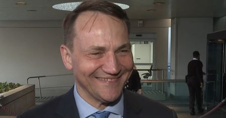 Sikorski ucina dyskusję o synu w US Army. "Za chwilę będę żałował"
