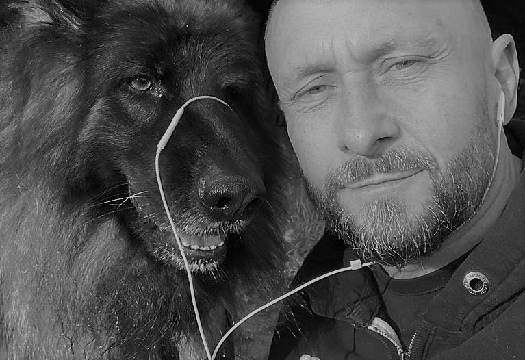 Zmarł ukochany pies Kamila Durczoka. "Walczyliśmy do końca"