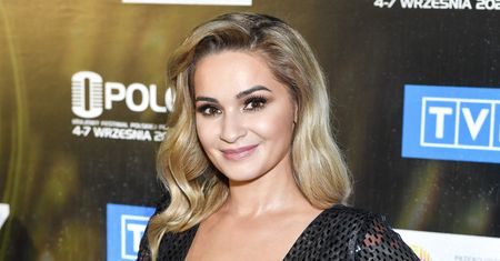 Ewelina Lisowska katowała się dietami. Teraz wygląda perfekcyjnie