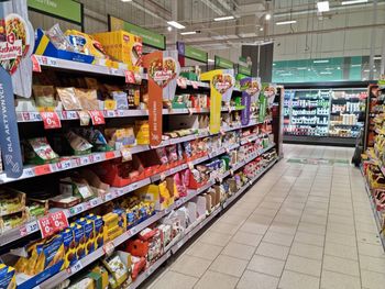 Kawa i alkohol drożeją najmocniej. Skok cen przed świętami