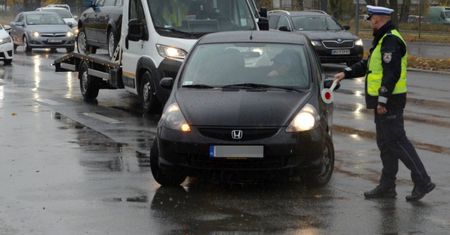 Wpadali jeden po drugim. Policjanci mieli pełne ręce roboty