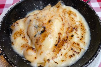 Naleśniki serwuję jak najlepszy deser. Przepis podpatrzyłam na Węgrzech