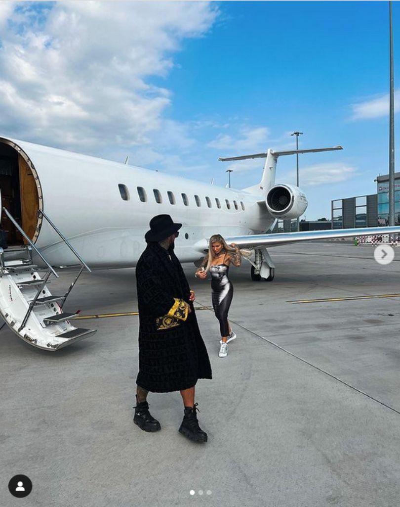 Deynn i Daniel Majewski polecieli na Ibizę prywatnym odrzutowcem