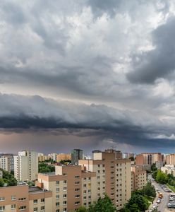 Pochmurny, nieco deszczowy, a dla meteopatów nieprzyjemny. Trójmieszczan czeka kiepska pogoda na weekend