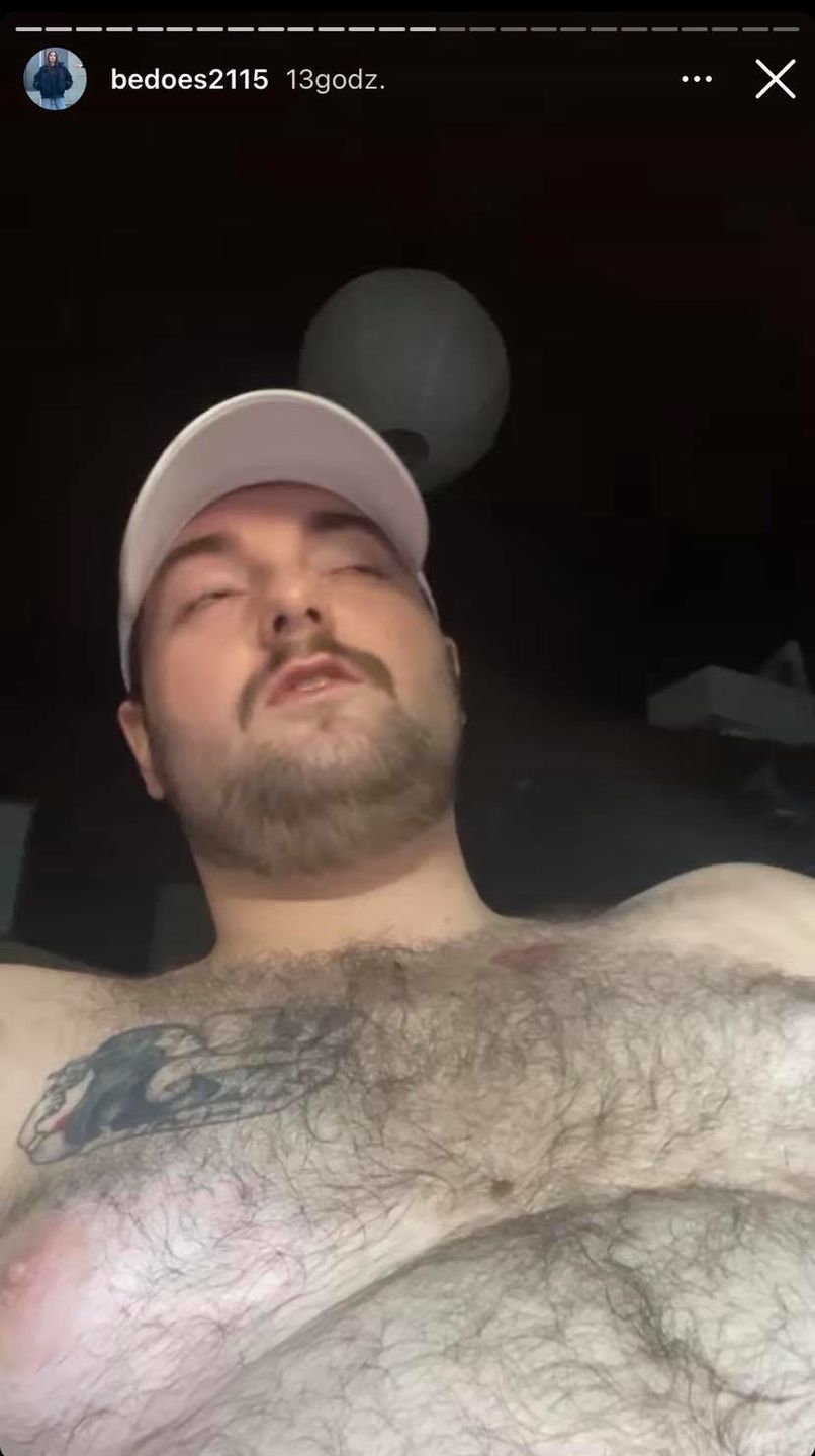 Bedoes rozprawia się z męskim bodyshamingiem