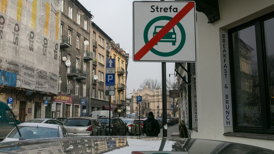 Strefa Czystego Transportu nie będzie dotyczyć mieszkańców Krakowa, ale niektórzy z nich będą musieli zgłosić swoje pojazdy.
