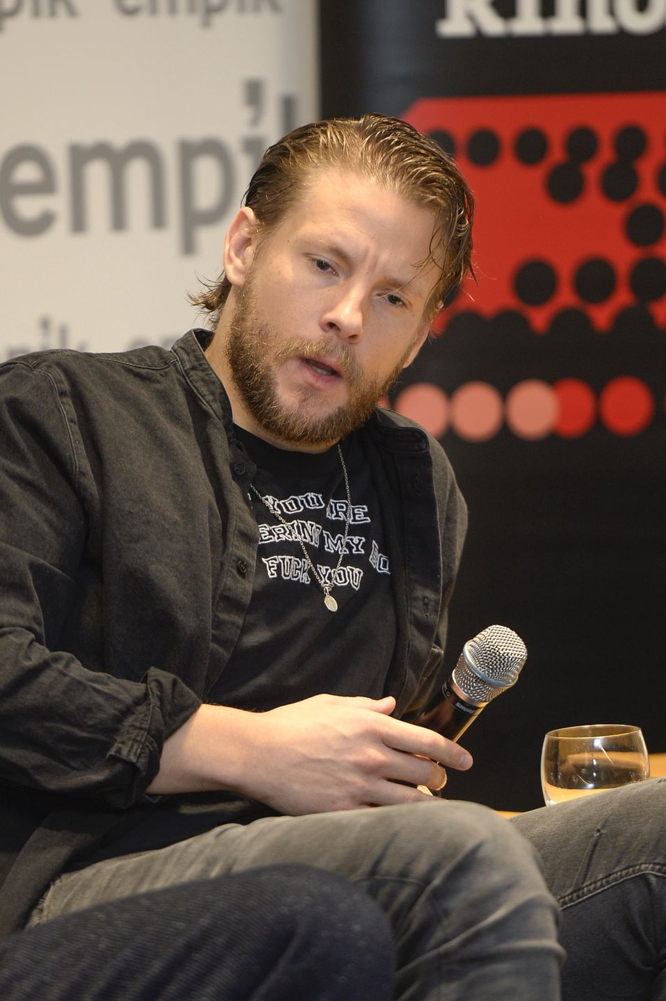 Sebastian Fabijański skarży się na Quebonafide ostatni raz