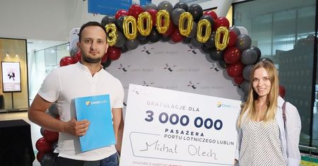 Trzymilionowy pasażer Lubelskiego Portu Lotniczego i nowe połączenia. Było co świętować