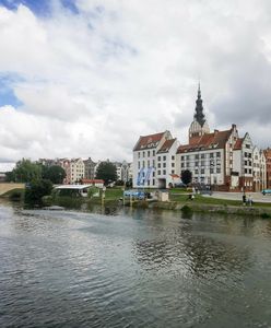 Ruch prokuratury wobec urzędnika oskarżonego o czyn wobec małoletniej