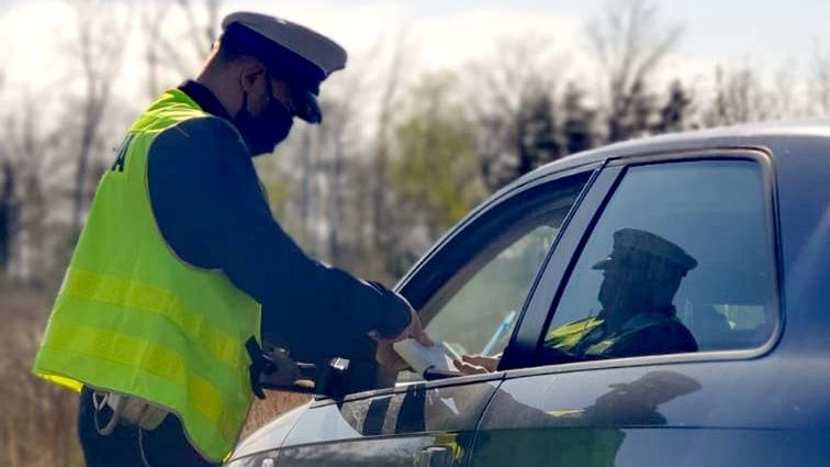 Wg pierwszych badań 40 tys. kierowców straci prawo jazdy na 3 miesiące