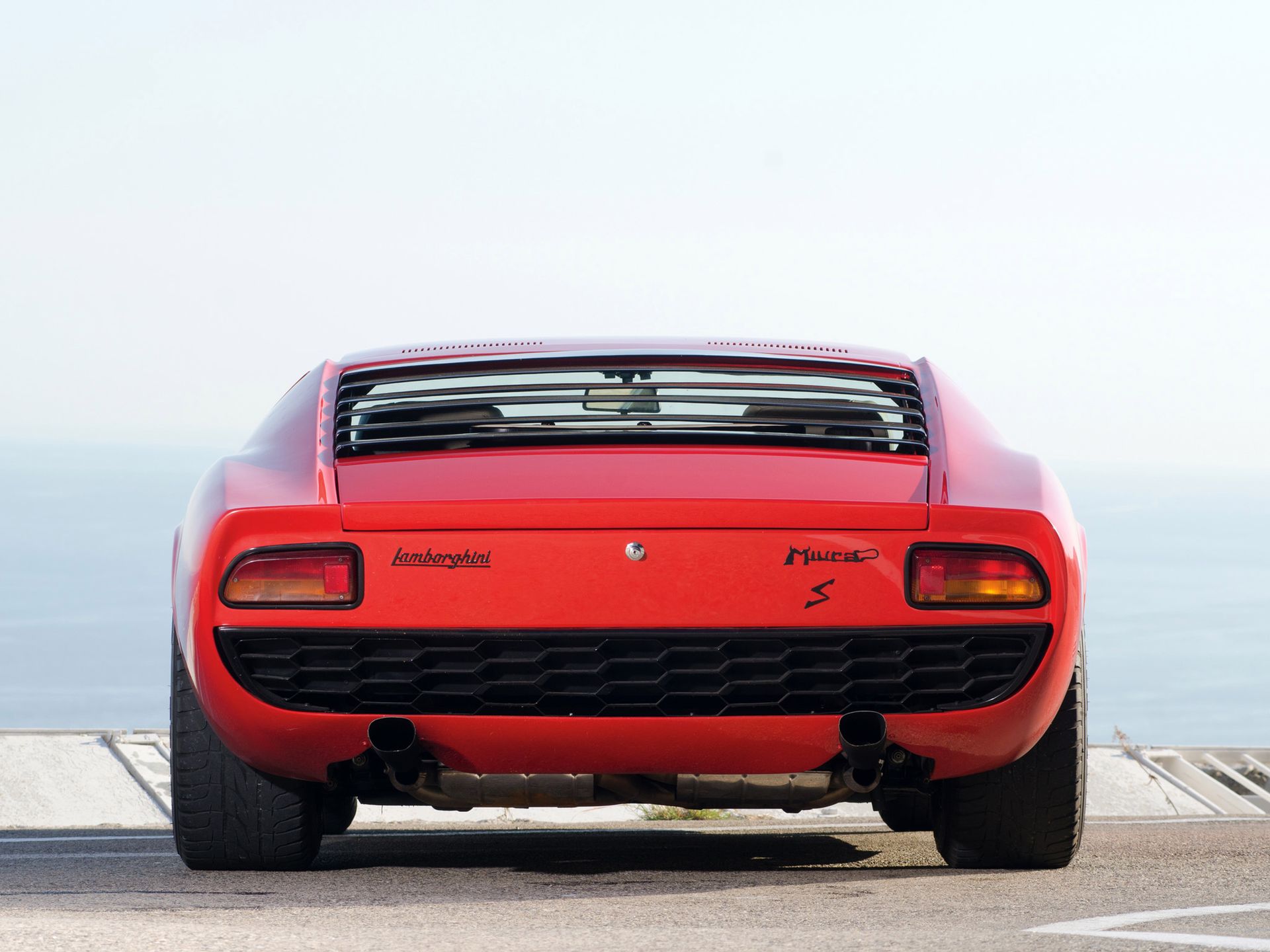 Od dekad z V12: ewolucja hipersamochodów Lamborghini 8