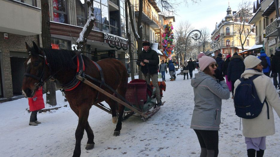 Ferie zimowe 2022. Górale znowu narzekają. Tym razem, że Polski Ład wywołał stan niepewnosci u turystów