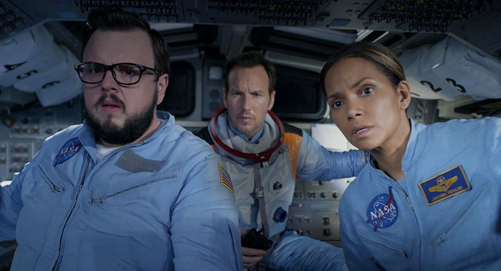 Główni aktorzy "Moonfall": od lewej John Bradley, Patrick Wilson i Halle Berry