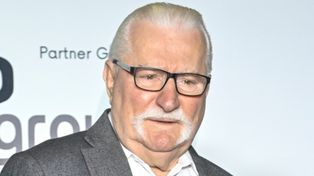 Lech Wałęsa PSIOCZY na EMERYTURĘ. Ile co miesiąc wpływa na jego konto?