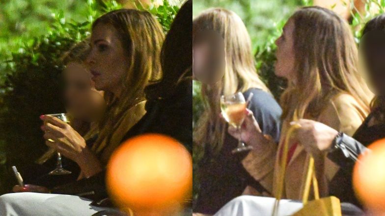 Anna Wendzikowska bawi się z przyjaciółkami na Placu Zbawiciela