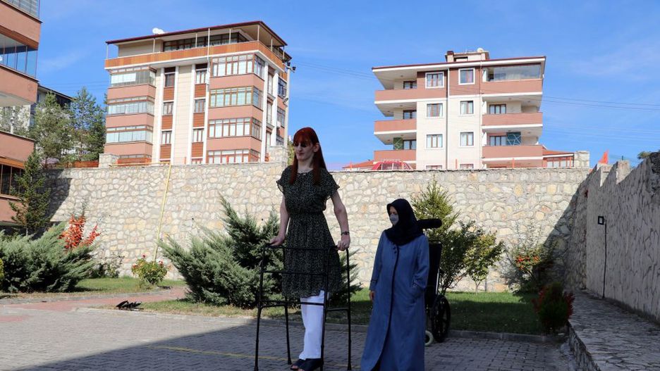 Rumeysa Gelgi to najwyższa kobieta na świecie