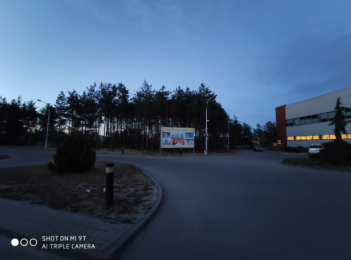 Xiaomi Mi 9T: wrażenia po 48 godzinach i zdjęcia z aparatu 14