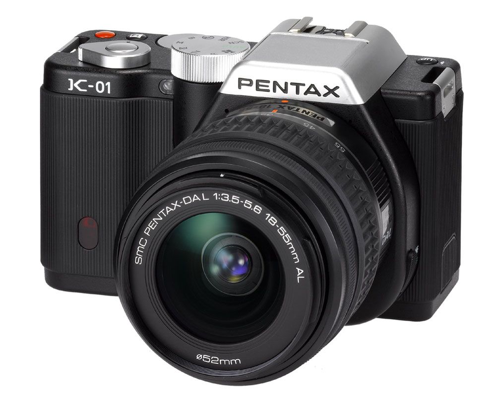 Pentax K-01 i obiektyw 18-55 mm