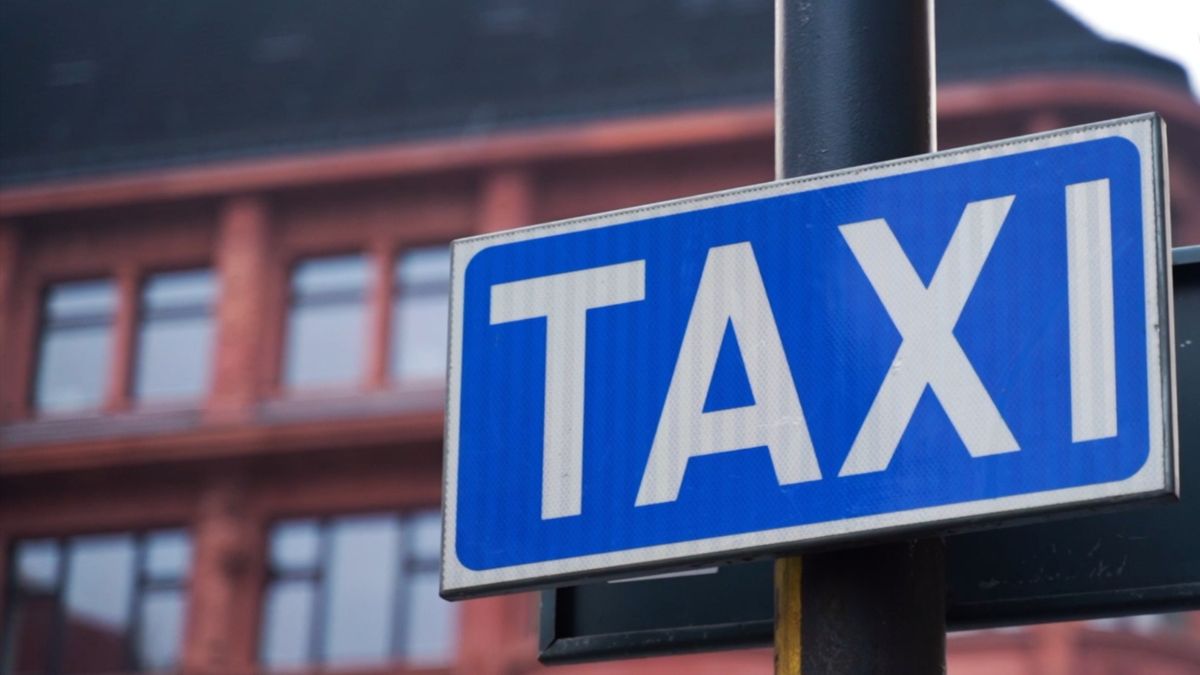 Taxi taksówka znak