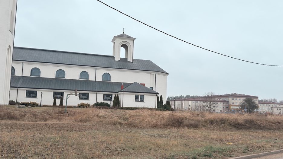 Tu stanie nowy budynek parafialny na Popławach