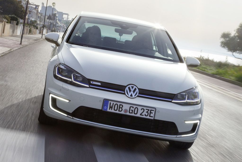 Volkswagen e-Golf znacząco potaniał. Teraz jest zdecydowanie lepszą ofertą