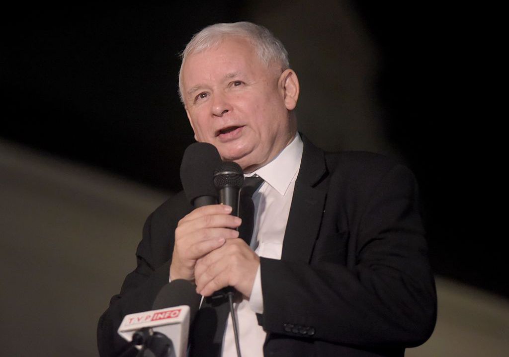 Tak Jarosław Kaczyński żyje na kwarantannie. Ma wszystko