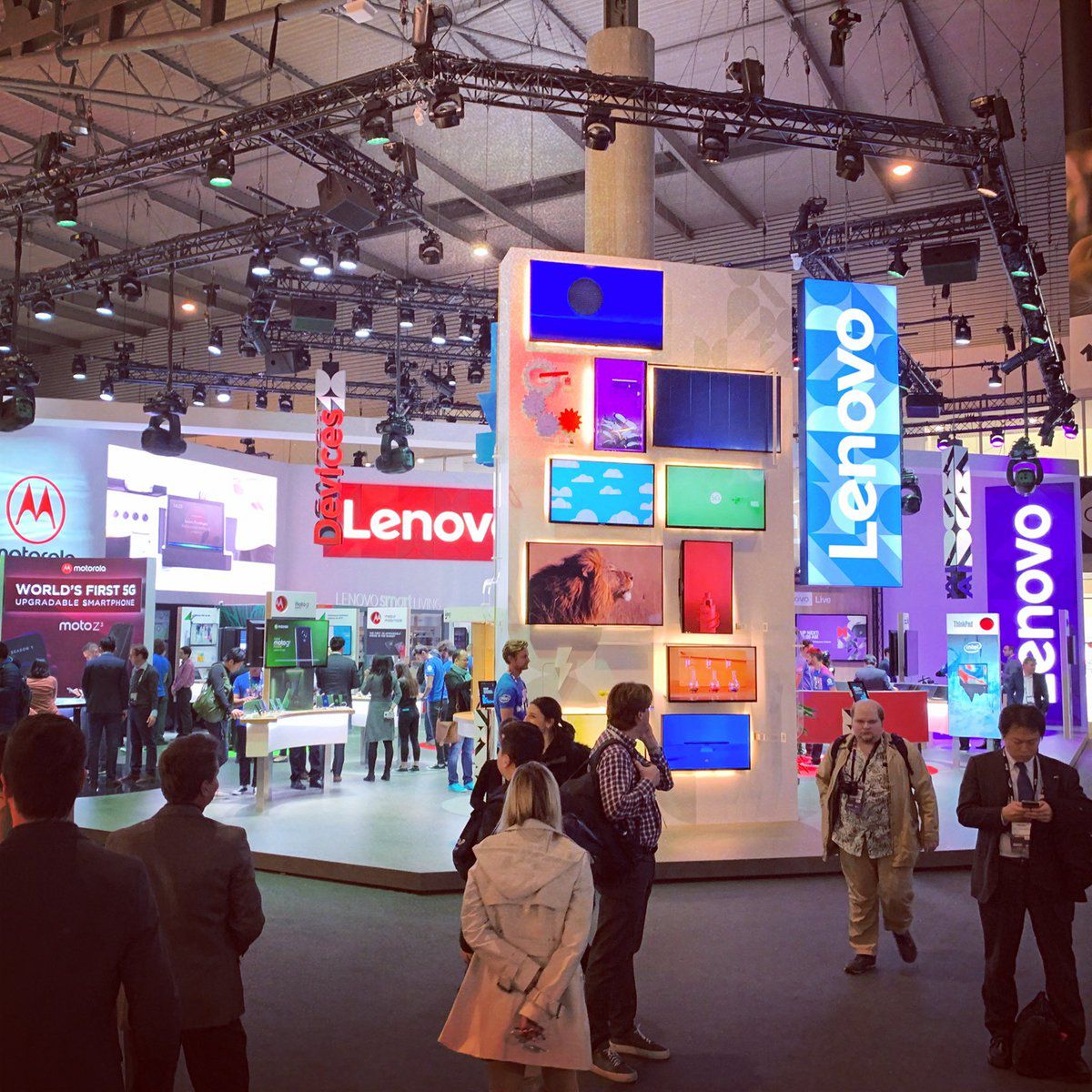 Stoisko Lenovo na MWC 2019