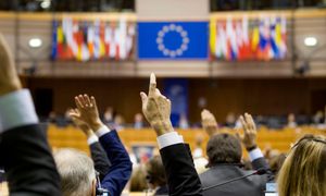 90 mld euro pożyczki dla Ukrainy. Europarlament dał zielone światło