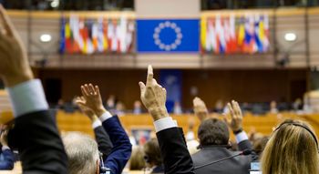 90 mld euro pożyczki dla Ukrainy. Europarlament dał zielone światło