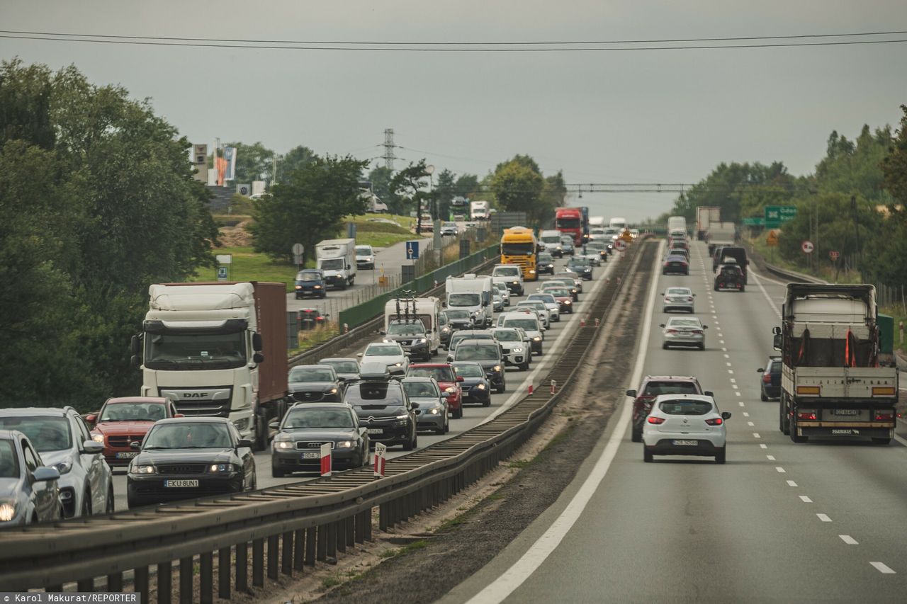 Powroty z długiego weekendu. Korki na trasach znad Bałtyku (zdjęcie ilustracyjne)