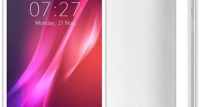 Smartfon HomTom HT27 w sprzedaży za 389 zł