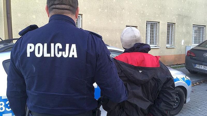 Legionowo. Syn znęcał się nad matką. Na trzy miesiące trafił do aresztu