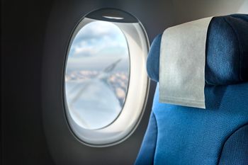 Dlaczego okna w samolotach są okrągłe?