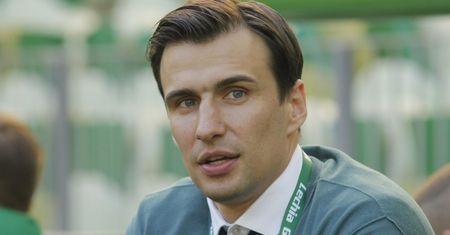 Jak kopia ojca. Tak dziś wygląda najstarszy syn Bieniuka i Przybylskiej