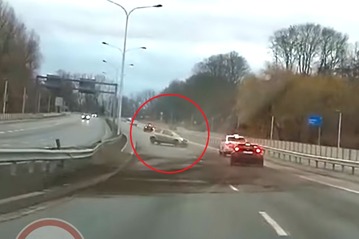 Sceny w Warszawie. Sekundy grozy na popularnej drodze