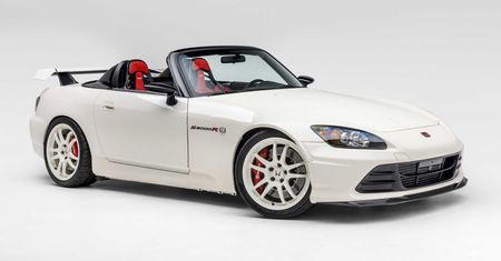 Honda S2000 z napędem Civika Type-R. Tuner spełnił marzenia klientów