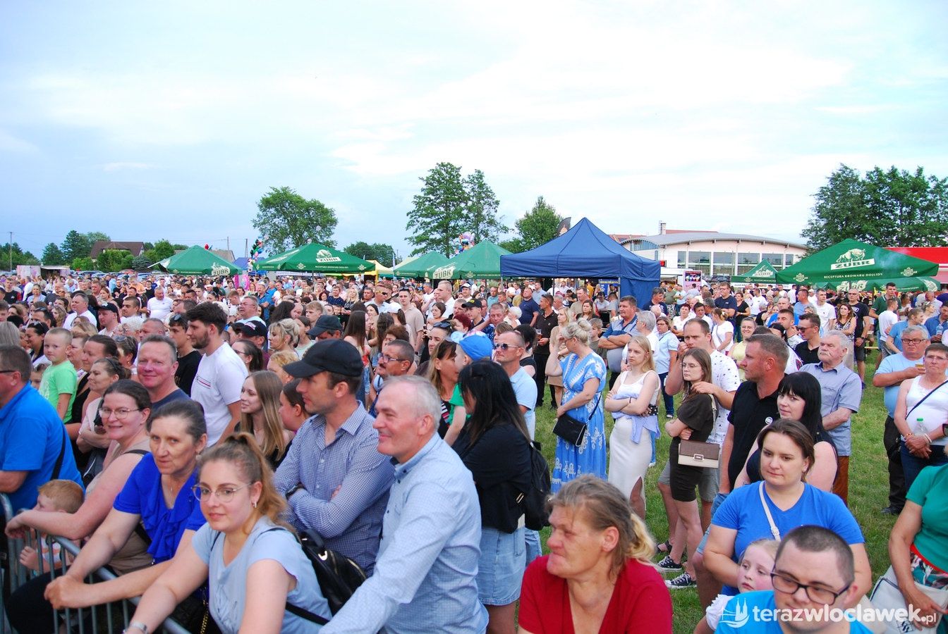 IX Powiatowo-Gminny Festiwal Zespołów Weselnych w Boniewie