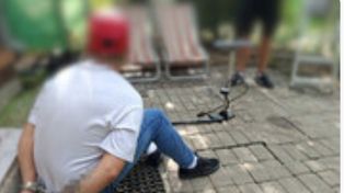 Ukradł chodnik i rozebrał altanę. Złodziej zrobił sobie z tego "remont" podwórka
