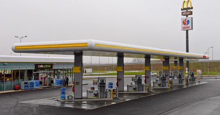Dlaczego przy autostradzie jest drogo? Każdy MOP zarabia dla państwa 137 tys. zł miesięcznie