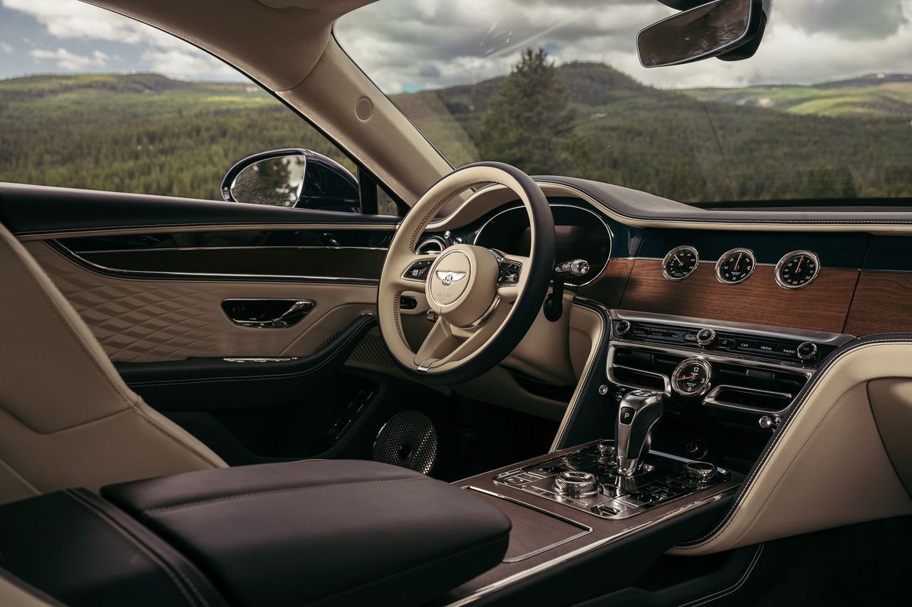 Bentley Flying Spur Azure