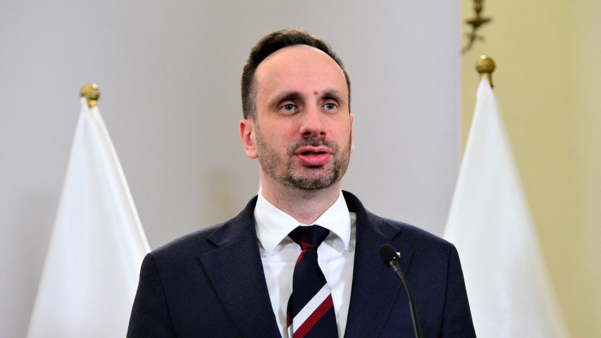 Janusz Kowalski jest autorem poprawki zmniejszającej nakłady na naukę j. niemieckiego 