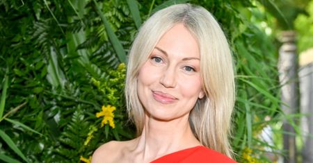Magdalena Ogórek pokazała swoje archiwalne zdjęcie z "Bravo"! Miała wtedy 20 lat. "Wygrałam konkurs"