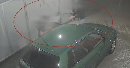 Atak złodziei na myjni. Natychmiastowa reakcja kobiety