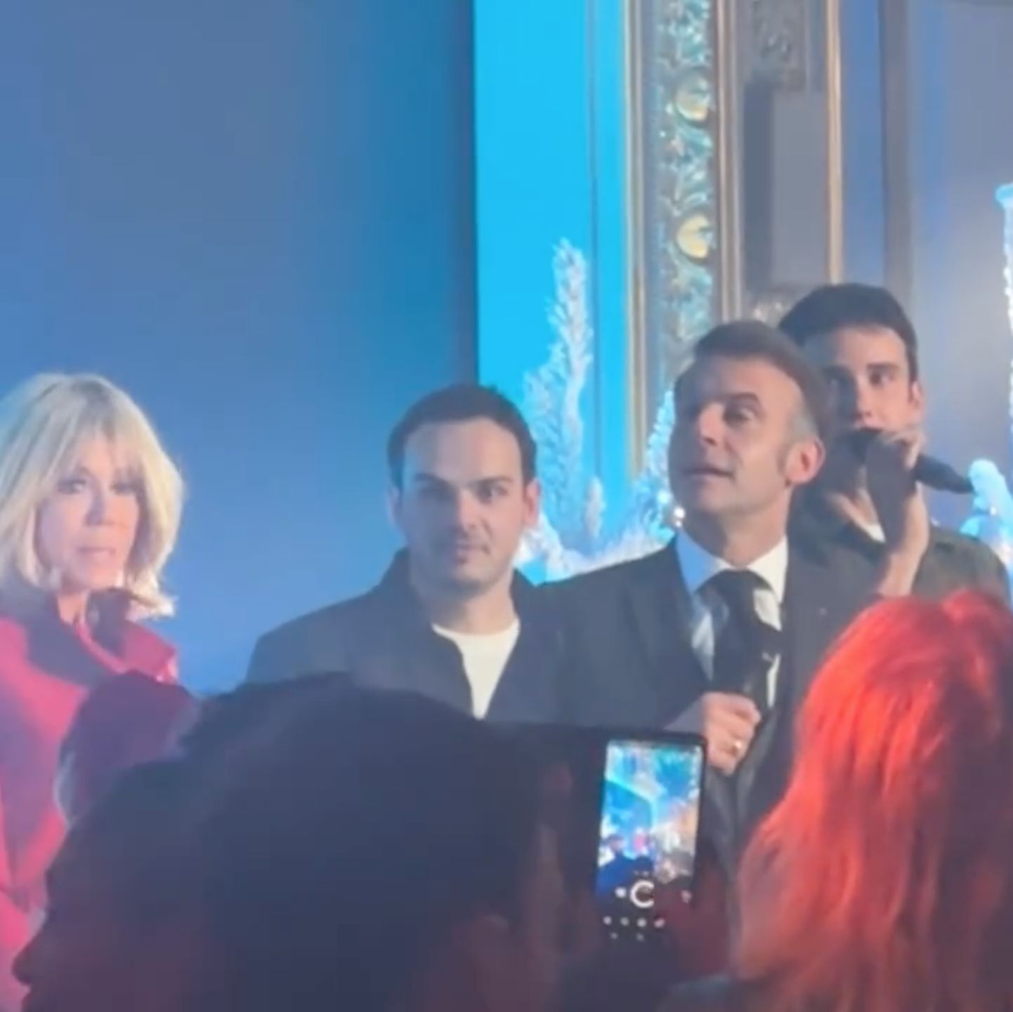Emmanuel Macron i Brigitte Macron na świątecznym spotkaniu