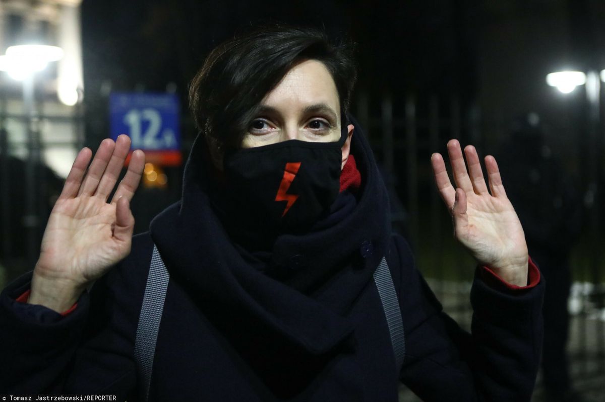 Strajk Kobiet. Liderka ruchu Klementyna Suchanow ma trzy zarzuty karne. W rozmowie z WP mówi o szczegółach zatrzymania