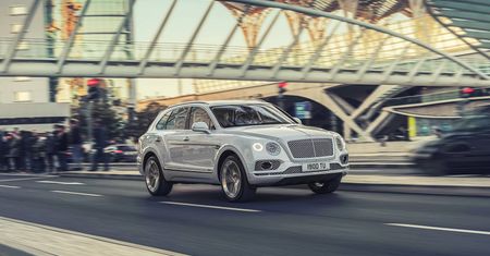 Bentayga Hybrid otwiera nową kartę w dziejach firmy. To najoszczędniejszy Bentley w historii.