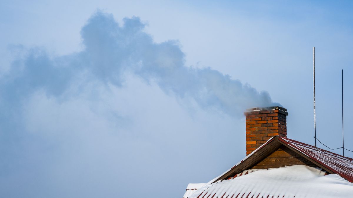 Czyszczenie komina może się odbyć bez wizyty kominiarza