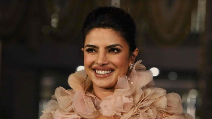 Priyanka Chopra zachwyca w kreacji od Elie Saab