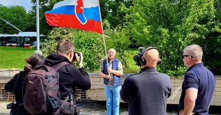Zamach na Słowacji. Modli się za premiera. "Oto skutki nienawiści"